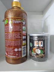 VEET Gold coffee coconut face scrub And Shower Bath . Super effective
