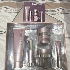 Mary Kay TimeWise Repair Volu-Firm Anti-Aging Face Set Cleanser Serum