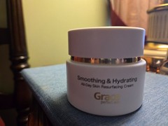 Grace Smoothing & Hydrating All-Day Face Neck Skin “AUTHENTIC”