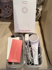 LightStim Professional Device For Wrinkle LED Pre Own Perfect Condition