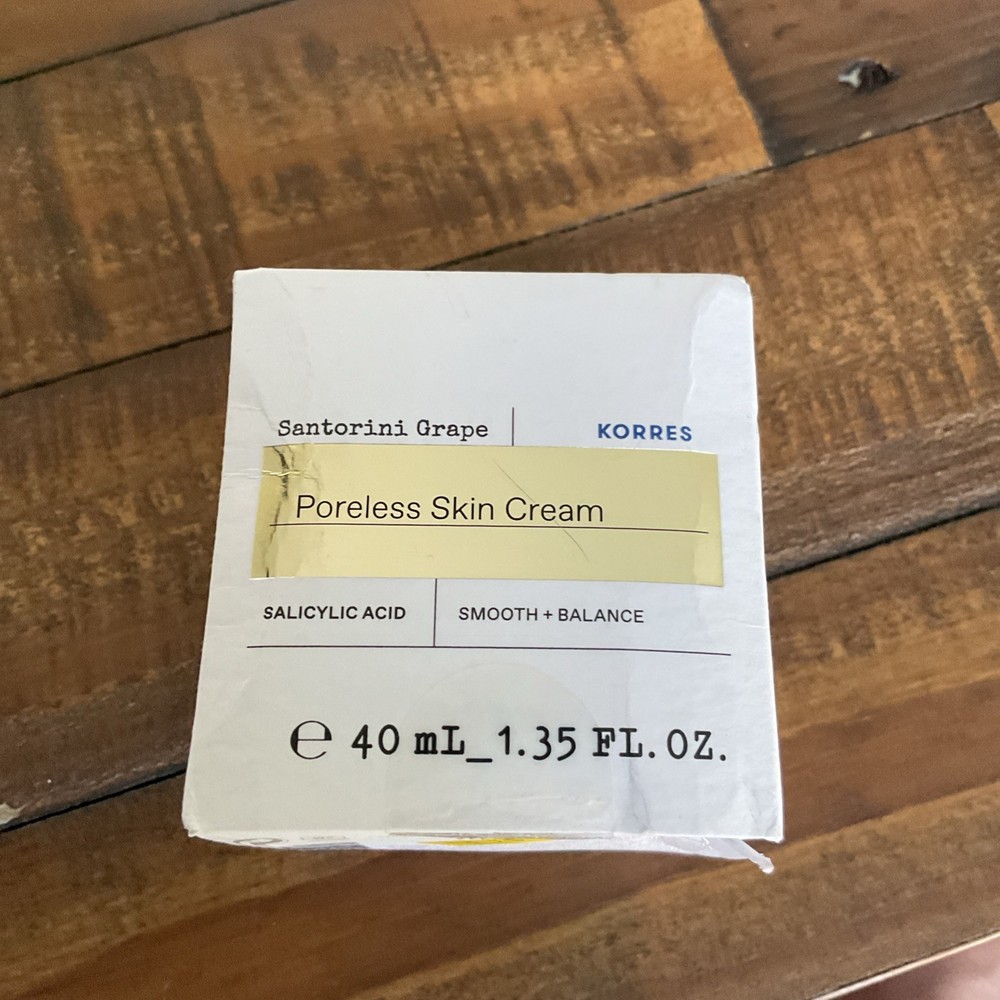 Korres Santorini Grape Poreless Skin Cream Salicylic Acid