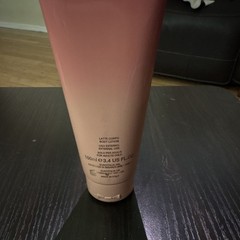 Michael Kors Wonderlust Body Lotion Moisturizer, Lotion 3.4 fl oz