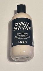 Lush Vanilla Dee-Lite Body Lotion 8.4 oz – 9/15/26 Suggested Use By – NEW!