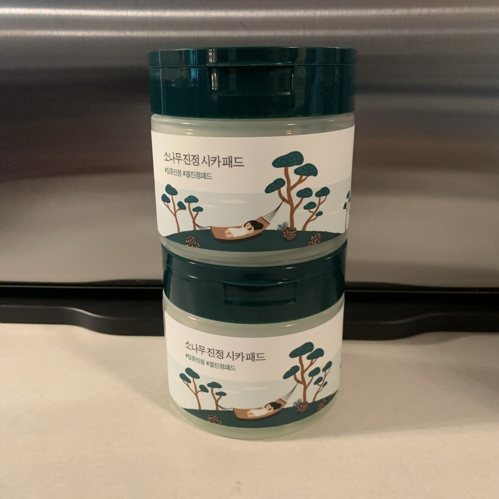 Pack of 2 Sealed Round Lab Pine Calming Cica Pad 50 Pads ea, 6.59 fl oz (195 ml)