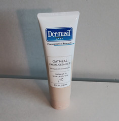 Dermasil Labs Oatmeal Face Cleanser Snow Mushroom Sensitive Skin 5 fl oz