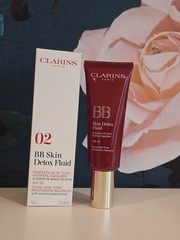 Clarins BB Skin Detox Fluid Spf 25 1.6 Oz 45ml # 02 Full Size Brand New With Box