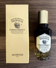 Skinfood Royal Honey Enrich Essence Propolis Extract Moisture Nutrition 50ml NIB