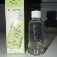 YOUTH TO THE PEOPLE Kale+Green Tea Spinach Superfood Cleanser 2 fl oz 59 ML