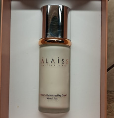 VälaiSs Switzerland Necessity Hydrating Day Moisturizer Face Cream 1.7 oz