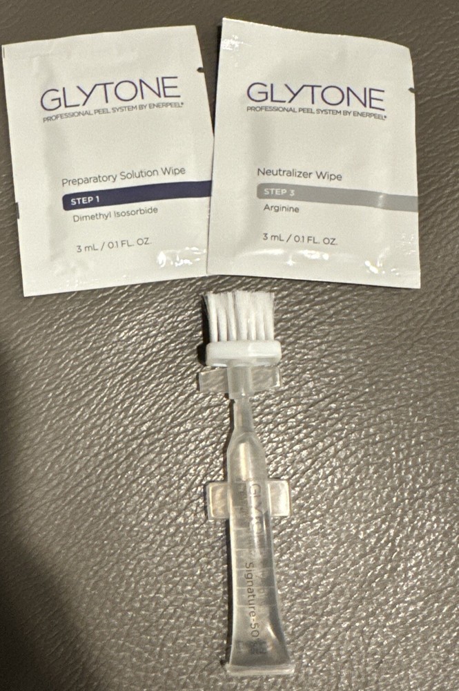 Glytone Signature-50 Visible Signs of Aging Exp 3/27