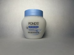 POND&rsquo;S FACIAL MOISTURIZER DRY SKIN CREAM 3,9 FL OZ. (111g)