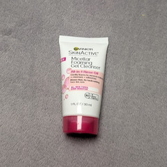 Garnier SkinActive Micellar Foaming Gel Foam Cleanser 1 fl oz 30ml Travel Size