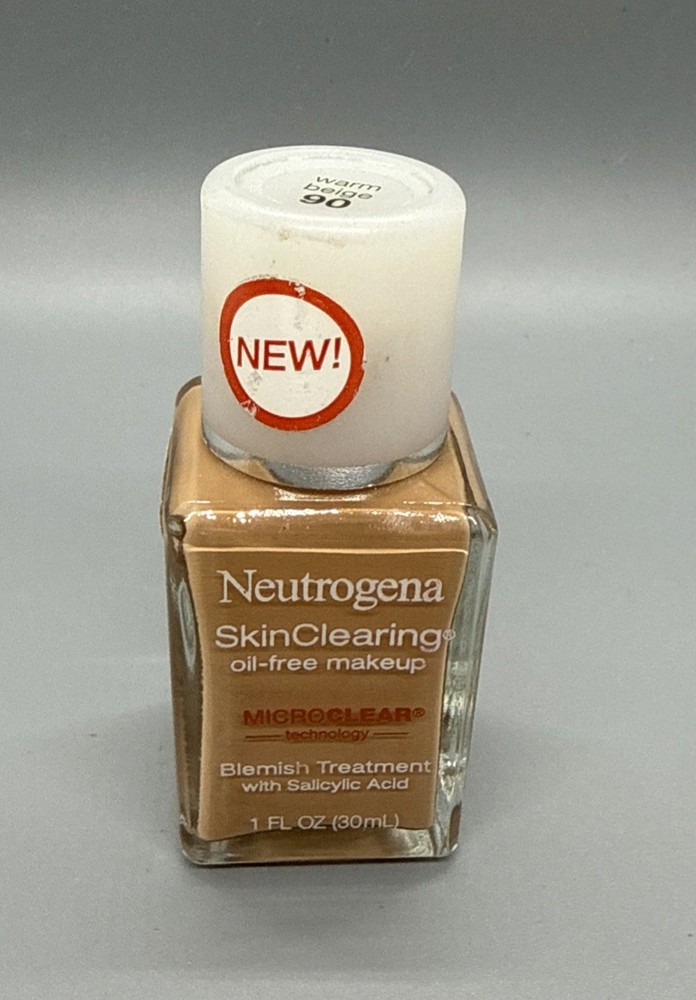Neutrogena SkinClearing Foundation for Acne Warm Beige 90, 1 fl. oz. New