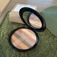 Signature Club A Nefertiti Compact Golden Patina for Skin 1.2 oz NIB