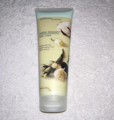 Bath & Body Works Pleasures Cotton Blossom Body Cream 8 oz Moisturizer, Dry Skin