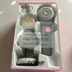 skn by conair. Daily glow kit. Sonic trio facial brush. NEW. NWT