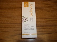 biohoney Avocado & Rosehip Cream Cleanser-MGO 333+ Manuka Honey 5.9 fl oz 3/2027