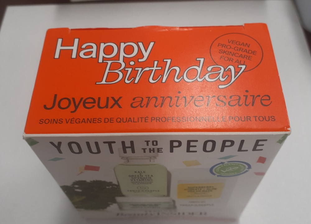 SEPHORA Youth To The People Beauty Insider Birthday Gift 3 Piece Set