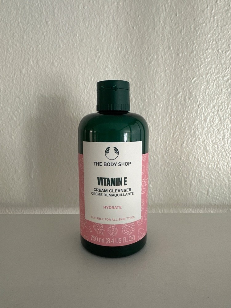 The Body Shop Vitamin E Cream Cleanser 8.4 Fl. Oz.