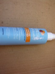 FINESSE REVITALITY FORTIFY & PROTECT LEAVE IN TREATMENT 6 OZ LAST ONES PRICETAGS