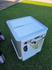 Allergan diamond glow machine Nice And Clean Only used 9 Hours