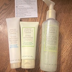 Mary Kay Satin Hands White Tea & Citrus 3pc Set 7.75 oz Hand Cream & Scrub