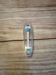 ORA Facial Microneedle Roller (Anti-Wrinkles/Scars/Stretchmarks) – 0.25mm W/Case