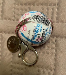 RARE “Twist And Pout” French Vanilla Lip Balm Keychain Ball NEW