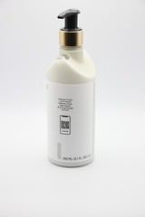 BVLGARI au thé Blanc ( White Tea) Body Lotion – 10.1 Fl oz / 300mL Pack of 2 NEW