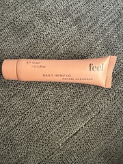 feel daily hemp cleanser