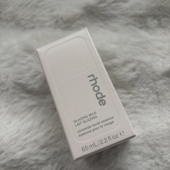 NIB 100% Authentic Rhode Glazing Milk Ceramide Facial Essence 2.2 oz / 65 ml