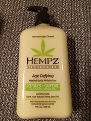 Hempz Age Defying Herbal Body Moisturizer 17oz (C6)