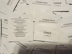 O HUI Extreme White MelaToing Dark Spot Ampoule Essence 1ml x 100pcs(100ml) OHUI