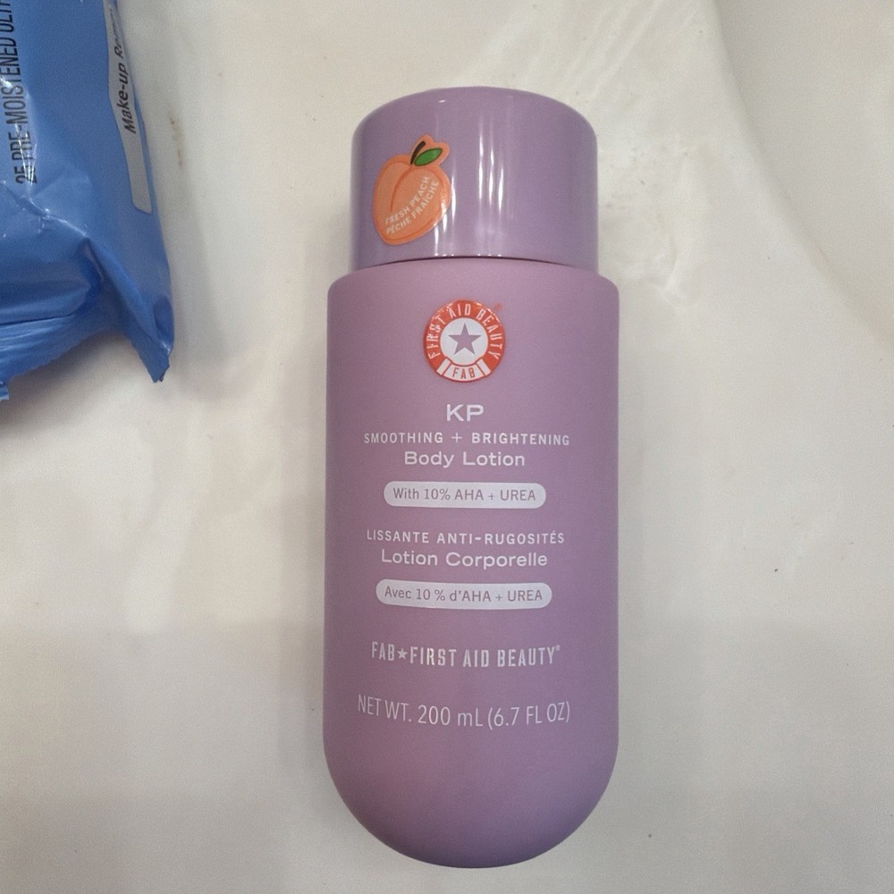 First Aid Beauty KP Smoothing + Brightening Body Lotion – Fresh Peach 6.7 floz