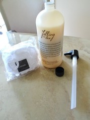 Philosophy FALLING IN LOVE Perfumed Olive Oil Body Scrub 32 oz w/ Pump Sealed