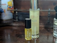 Wildcrafted Beauty Unwind Essence Oil + Earth Sensual Essence Oil