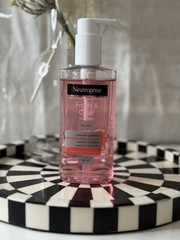 Neutrogena Fresh & Clear Oil-Free Facial Wash – Pink Grapefruit 6.7oz *New