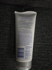 Nivea Skin Firming and Anti Wrinkle Neck and Chest Cream, 24-Hour 6.7 Oz (CO35)