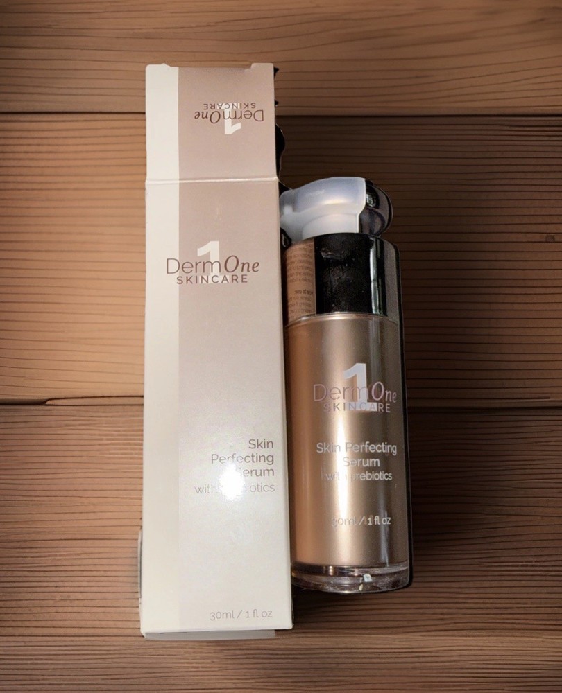 DermOne #1 Skin Perfecting Serum with Prebiotics New In box