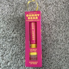 Trader Joe&rsquo;s Gummy Bear Flavored Lip Duo New