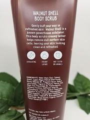 Bath & Body Works Exfoliating Walnut Shell Body Scrub 8 Oz