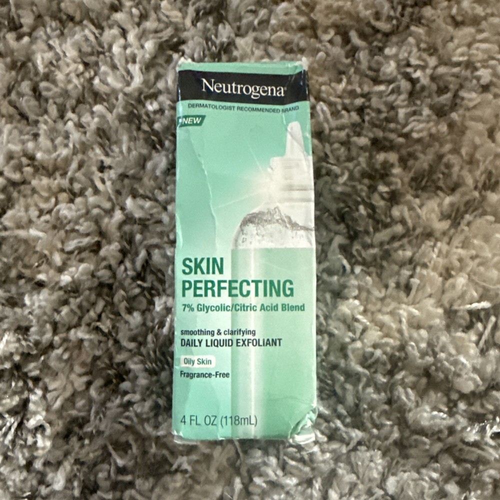 Neutrogena Skin Perfecting Exfoliating Serum – Oily Skin – 4 Fl Oz * Damaged Box