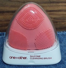 🧼 Silicone Cleansing Brush Battery Operated Face Skin Complexion Spa NEW SEALED