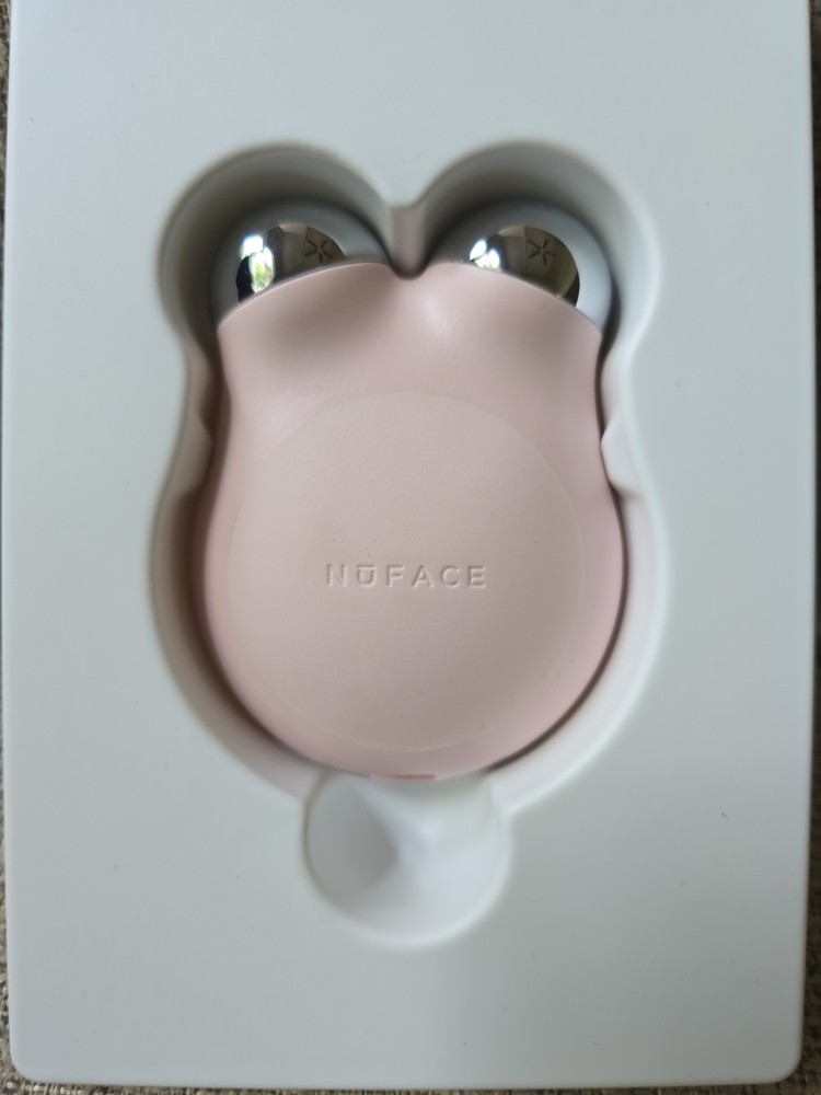 NuFACE Mini+ Facial Toning Device – Pink (42022)