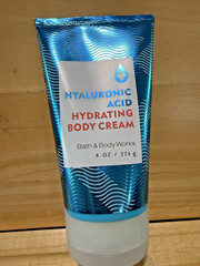Bath & Body Works Hyaluronic Acid Hydrating Body Cream 8oz 226g NEW