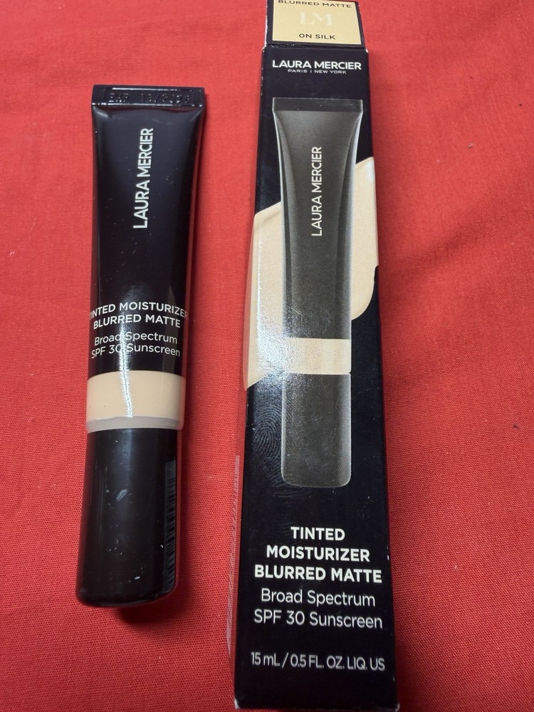 Laura Mercier Tinted Moisturizer On Silk SPF30~ 15ml .5oz NIB Exp 11/2026