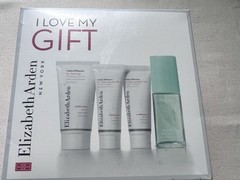 Elizabeth Arden Visible Difference Skin Balancing gift set for combination skin