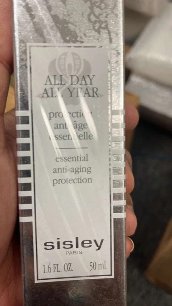 Sisley All Day All Year Essential Anti Aging Day Care 50ml New In Box