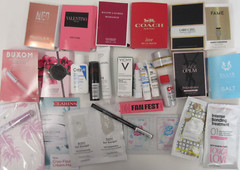 25+ Pc Deluxe Sample Set + Fanny Pack – Perfume Makeup Skincare Hair