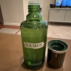 LA MER The Treatment Lotion – (5oz.) same as you seen a picture.